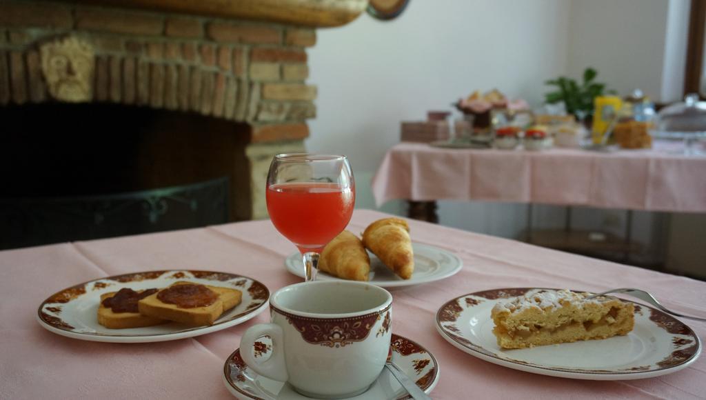 Agriturismo Fior Di Pesco Hotel Сомакампаня Екстериор снимка