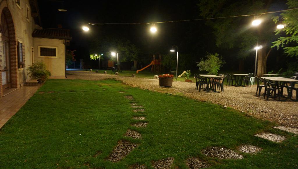 Agriturismo Fior Di Pesco Hotel Сомакампаня Екстериор снимка